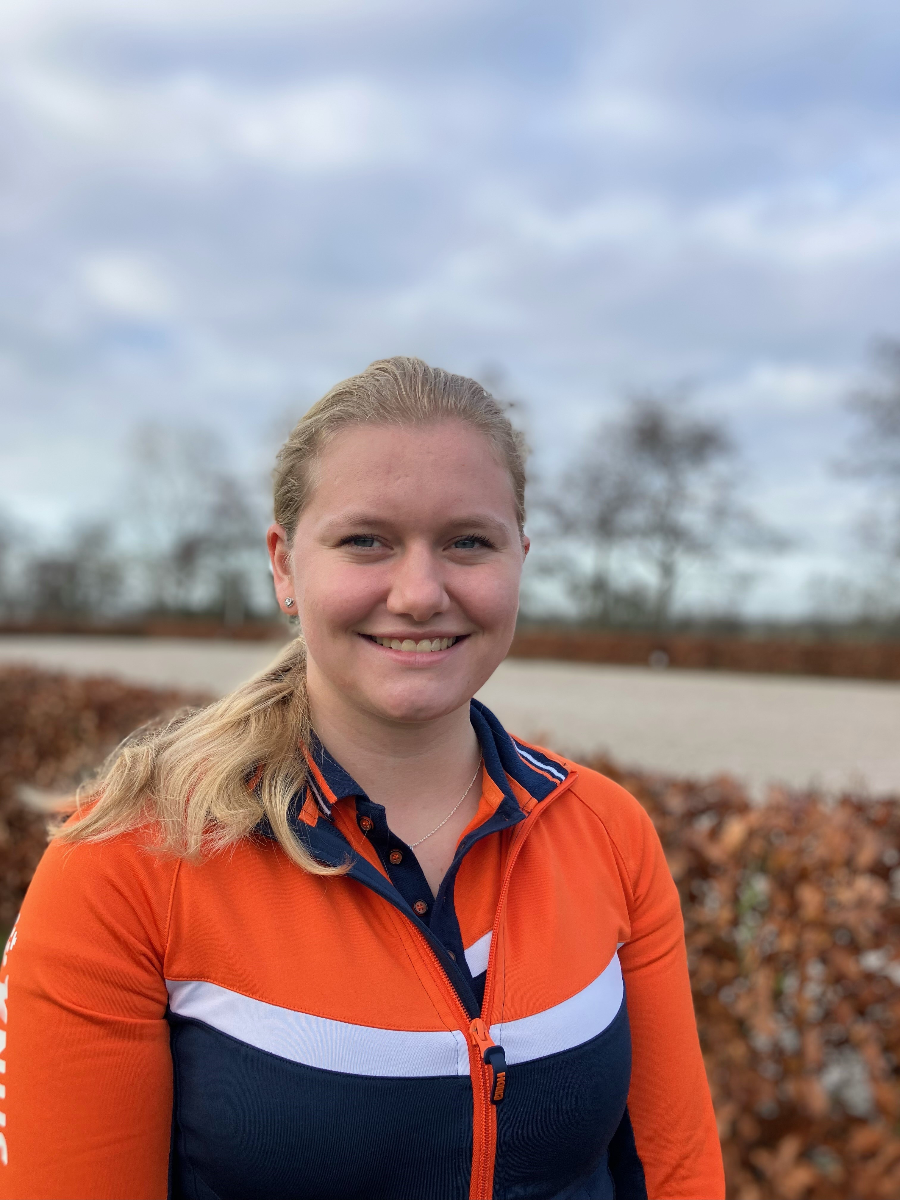 Jansma, Larissa